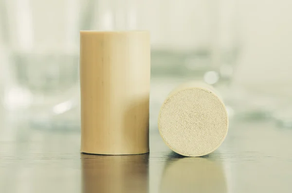 Cork voor wijn flessen gemaakt van synthetische materialen — Stockfoto