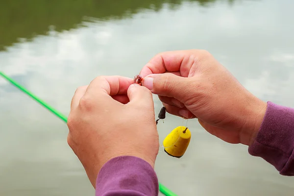 Mantener la mano línea de pesca — Foto de Stock