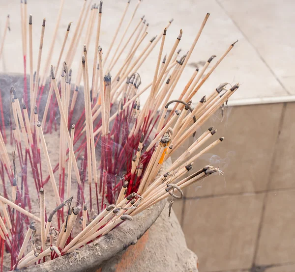 Burning incense in the temple — Stock Photo, Image