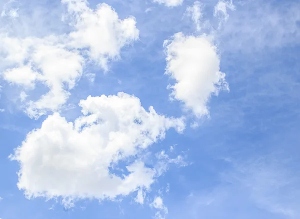 White clouds with blue sky background — Stock Photo, Image