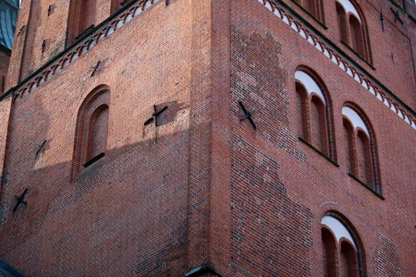 Close Low Angel View Tower Church Town — Stock Photo, Image