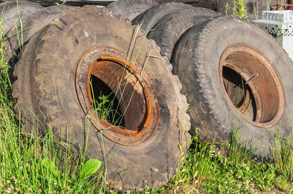 dump of old tires