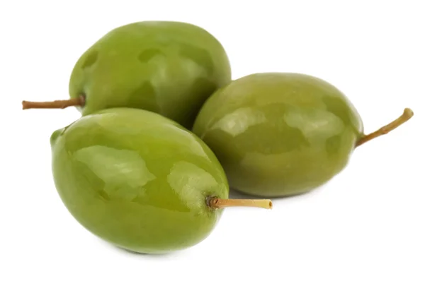 Три Спелых Зеленых Оливки Белом Фоне — стоковое фото