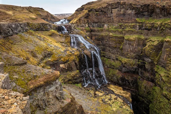 Красивый Водопад Глимур Исландии — стоковое фото