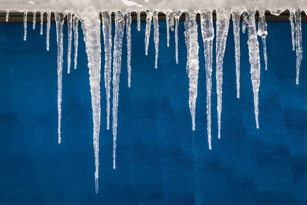 Ice Icicles Blue Background Winter Theme — 图库照片