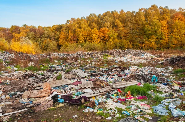 Illegal dump (waste) — Stock Photo, Image