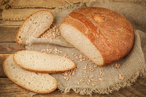Sliced crispy bread — Stock Photo, Image