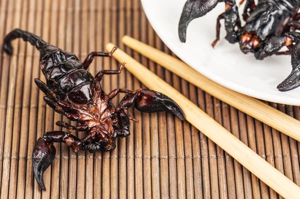 Escorpión tostado negro — Foto de Stock