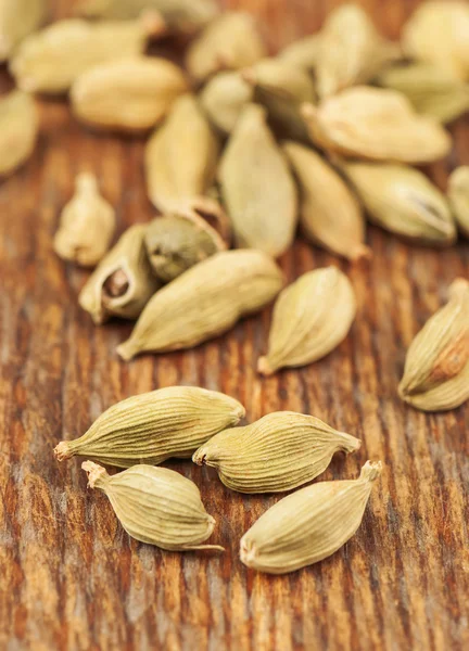 dağınık kuru kakule