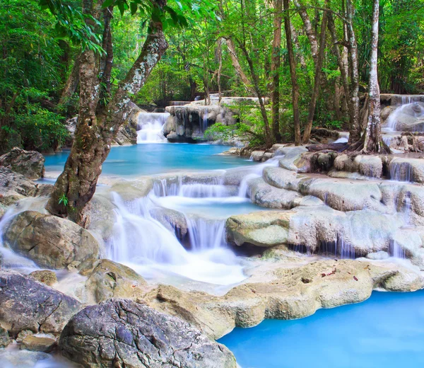 Cachoeira na floresta Kanjanaburi — Fotografia de Stock