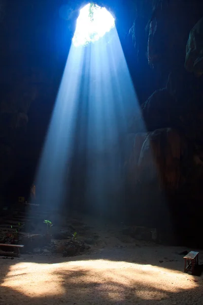 Caverna no parque nacional da Tailândia — Fotografia de Stock