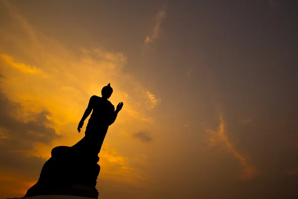 Statua buddha al tramonto — Foto Stock