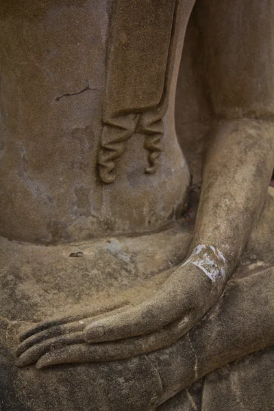 Oude Boeddha hand — Stockfoto