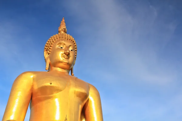Big buddha statue at Wat muang — Stock Photo, Image