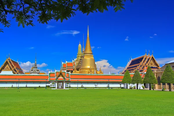 Templo de Wat Phra Kaew en Bangkok —  Fotos de Stock