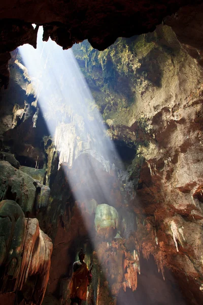 Jaskinie w parku narodowym — Zdjęcie stockowe
