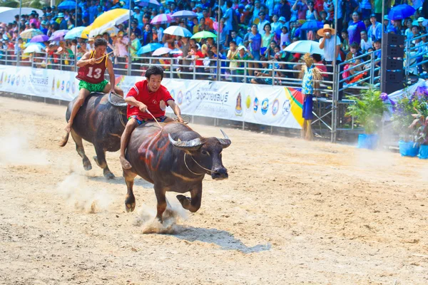 Účastníci v 140th Buffalo závodní Festival — Stock fotografie