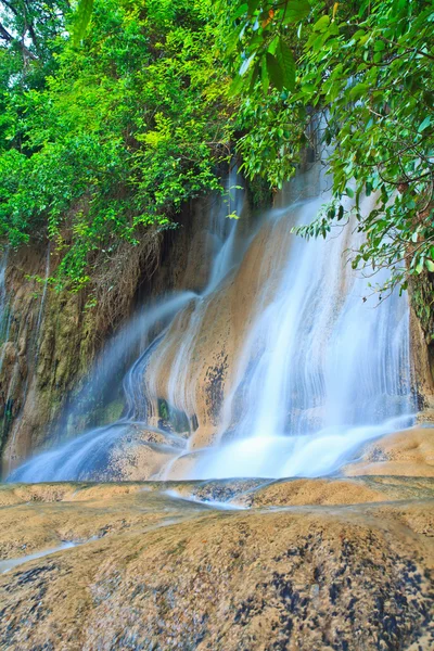 Vackra vattenfall i Thailand — Stockfoto