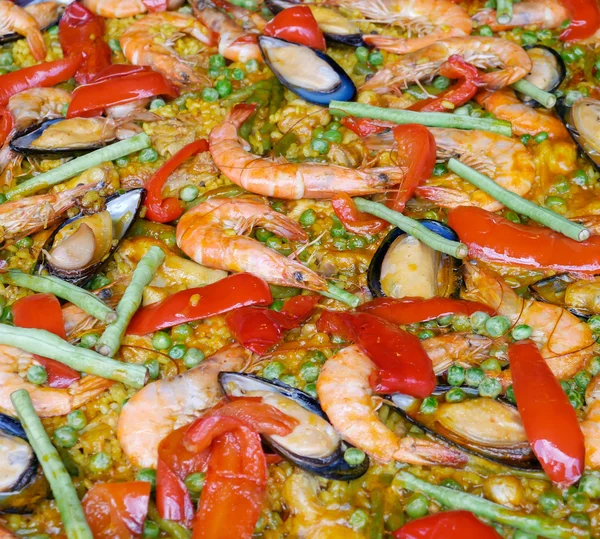 Paella in frying pan — Stock Photo, Image