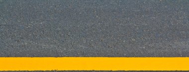 asfalt yol ile sarı çizginin