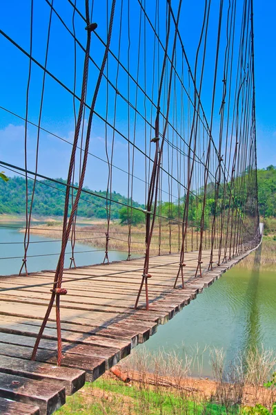 Puente de madera cuerda —  Fotos de Stock