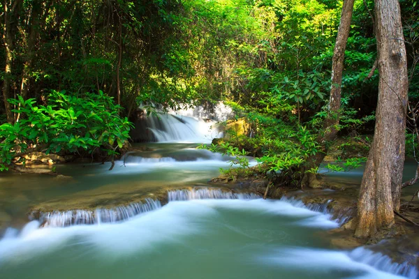 瀑布和溪流森林 Kanjanaburi — 图库照片