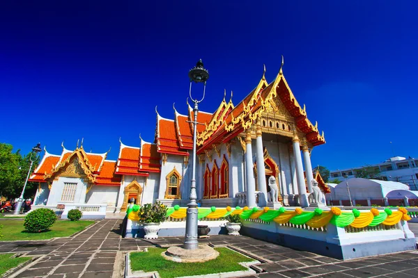 Świątyni Wat benchamabophit w Bangkoku — Zdjęcie stockowe