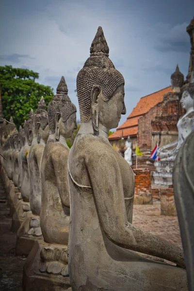 Oude boeddhabeelden in Ayutthaya — Stockfoto