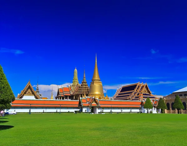 Wat Phra Kaew turismo — Fotografia de Stock