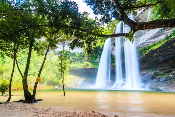 Huai Luang Waterfall — Stock Photo, Image