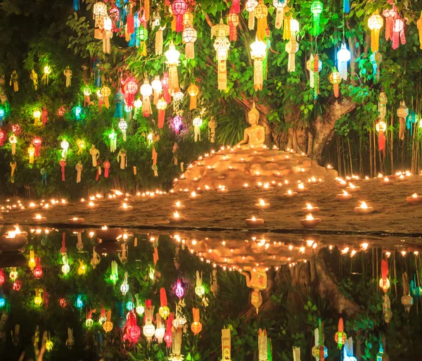 Buddha nel tempio di Wat Phan Tao — Foto Stock