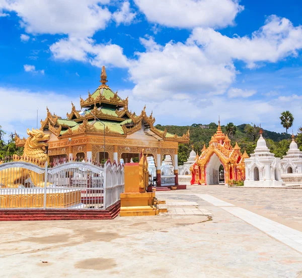 Landmark Kuthodaw tempel — Stockfoto