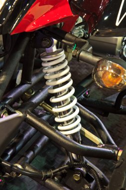 Amortisörler araba.