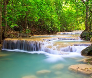 şelale ve mavi akım 