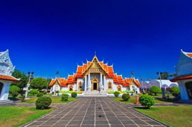 Temple in bangkok thailand clipart