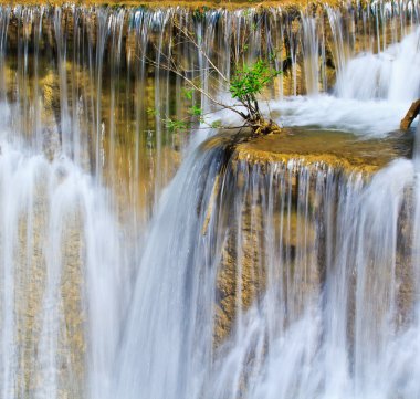 şelale ve mavi akım 