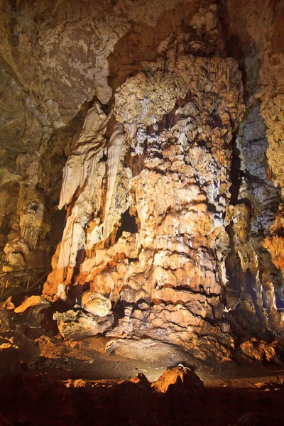 नेशनल पार्क थाईलैंड में गुफाएं — स्टॉक फ़ोटो, इमेज