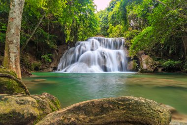 Huay Mae Kamin Waterfall clipart