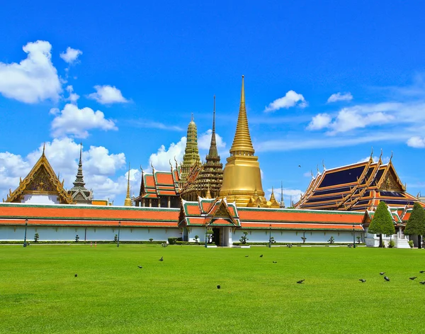 Wat Phra Kaew, świątynia w mieście Bangkok — Zdjęcie stockowe