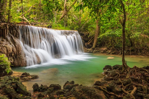 Huay mae kamin vattenfall — Stockfoto