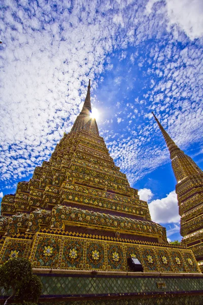 Pagoden i Wat pho i Bangkok — Stockfoto