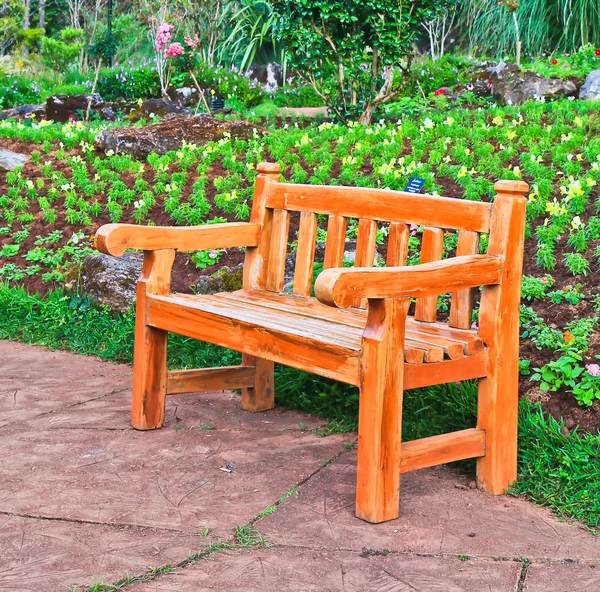 Relaxzetel in tuin — Stockfoto