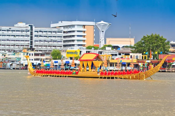 Barge optochten ingericht — Stockfoto