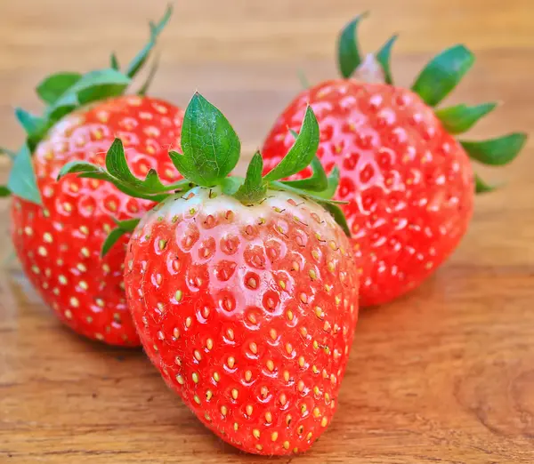 Red ripe strawberries — Stock Photo, Image