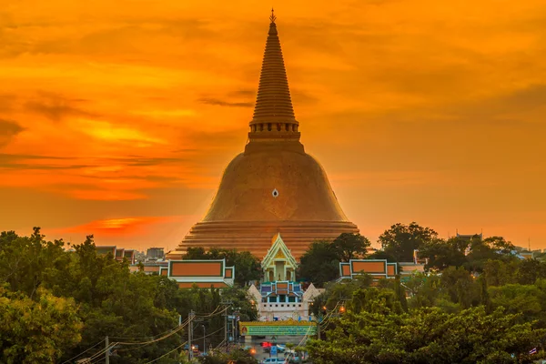 Pagoda d'oro Phra Pathom Chedi — Foto Stock