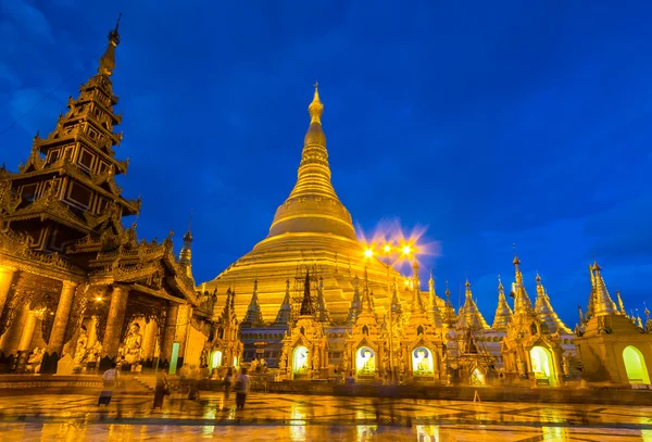 Shwedagon pagoda v yangon, myanmar — Stock fotografie