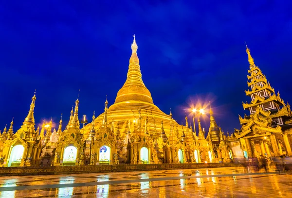 Shwedagon-Pagode in Rangun, Myanmar — Stockfoto