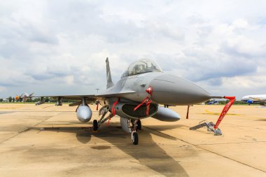 f-16 Tayland Kraliyet Hava Kuvvetleri Tayland Kraliyet Hava Kuvvetleri 100 yılı düşünme içinde gösterdi