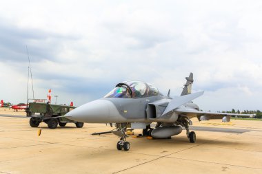 Jas 39 gripen 1912-2012 yüzüncü yıldönümü rtaf ekranda