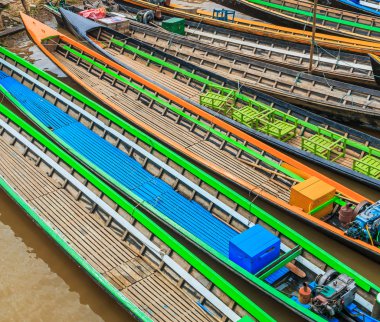 Inle Gölü shan devlet tekneler